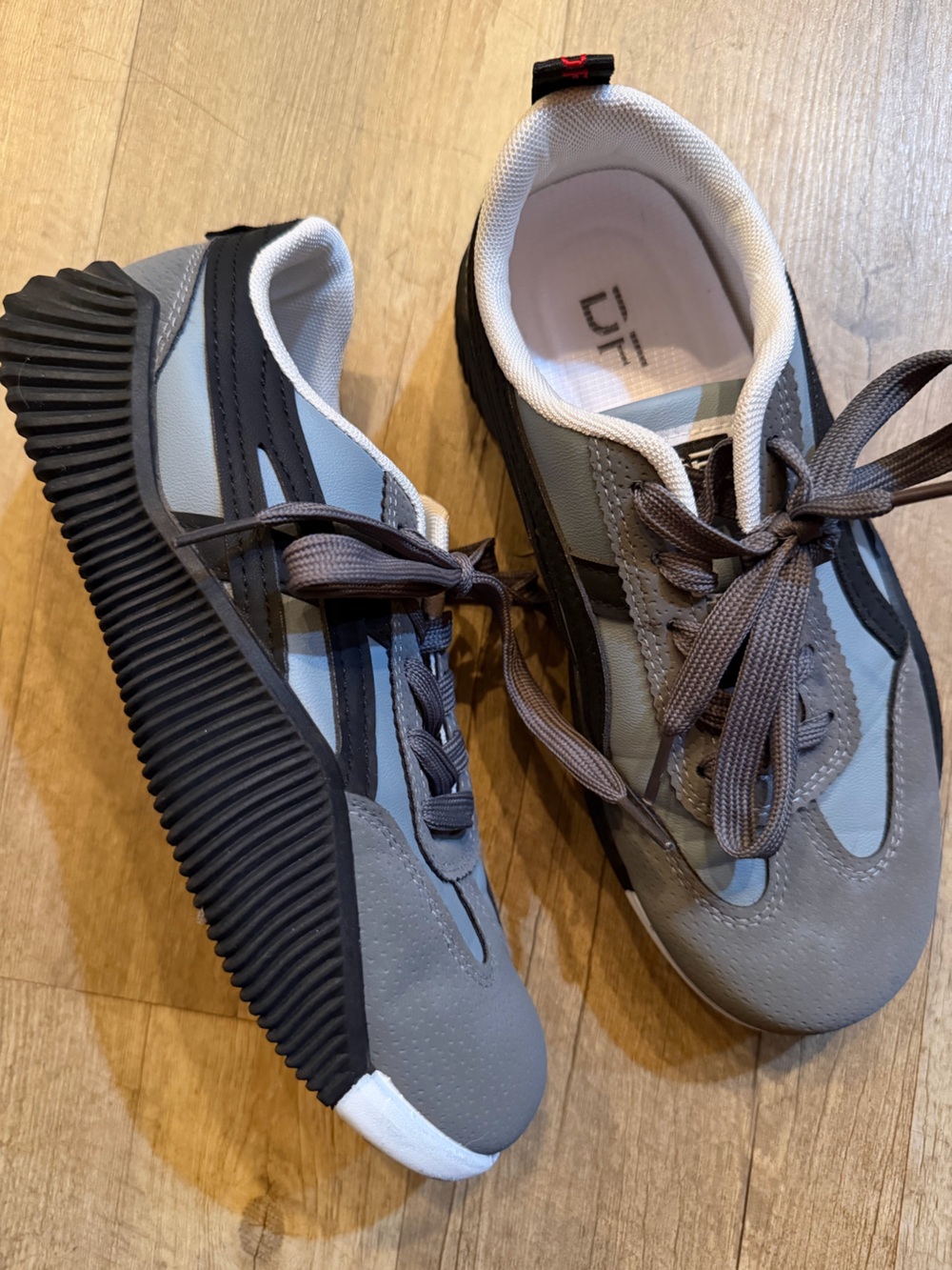 De Florance Cloudea Sneakers | Grey Black